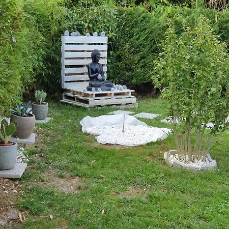 Oda ve Kahvaltı Verolithos Narrosse